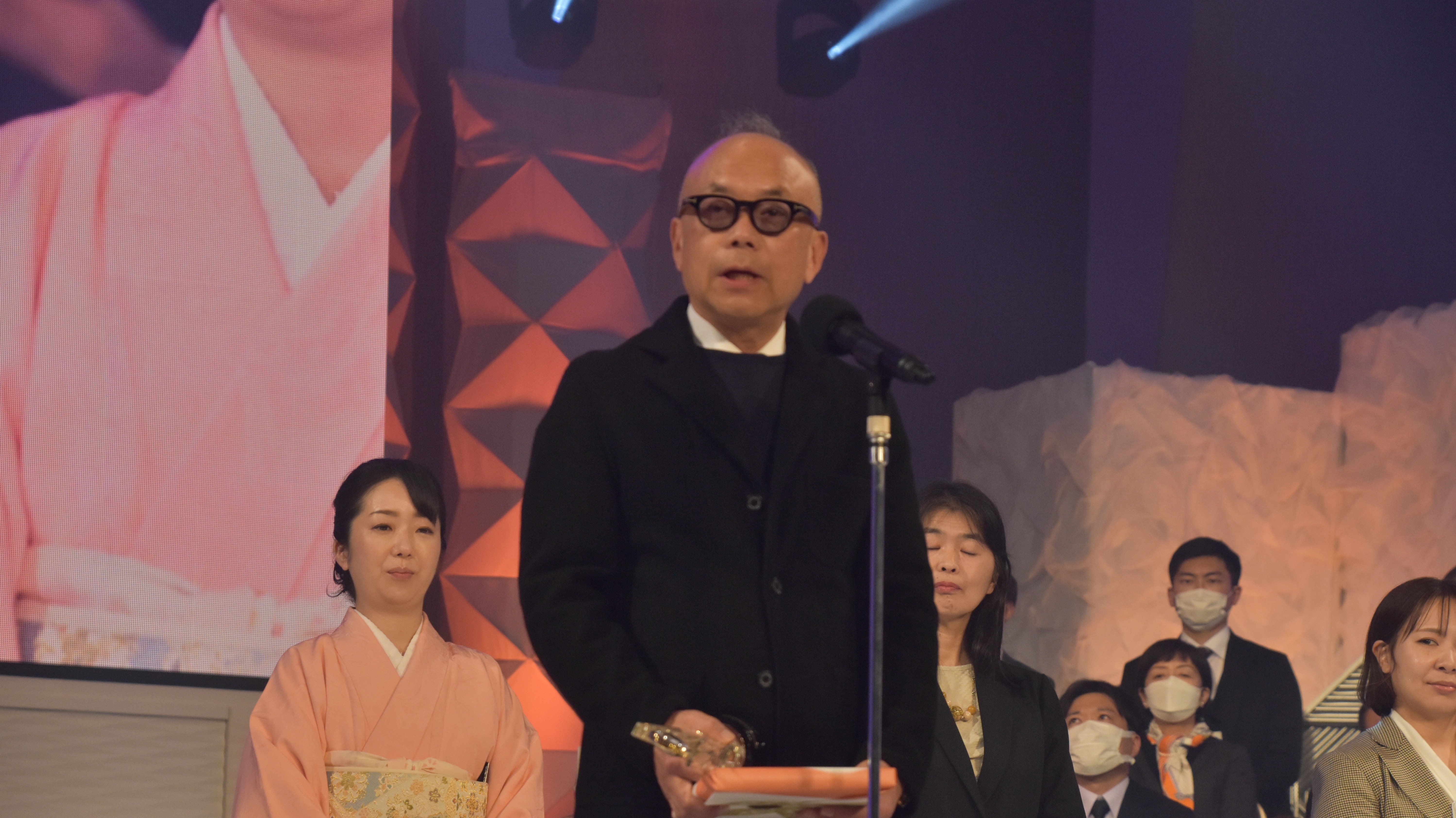 【メディア時評】社会と芸術の「架け橋」を体現した故・延江浩さんを偲んで